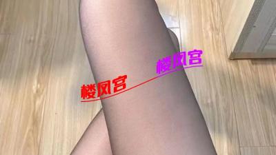 00后兼职妹子