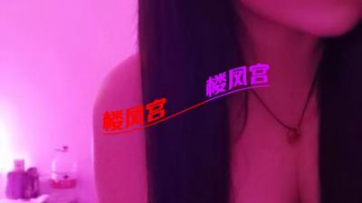 大胸美少妇